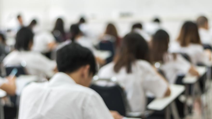 Texto Alternativo: La Comunidad de Madrid oferta 1.500 plazas para obtener el certificado de nivel C1 de inglés en las Escuelas Oficiales de Idiomas