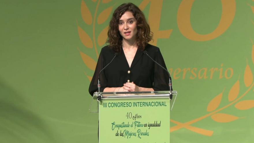 Texto Alternativo: Díaz Ayuso rinde homenaje a las mujeres del campo: “Las agricultoras, las ganaderas… son las que hacen más que nadie por la igualdad”