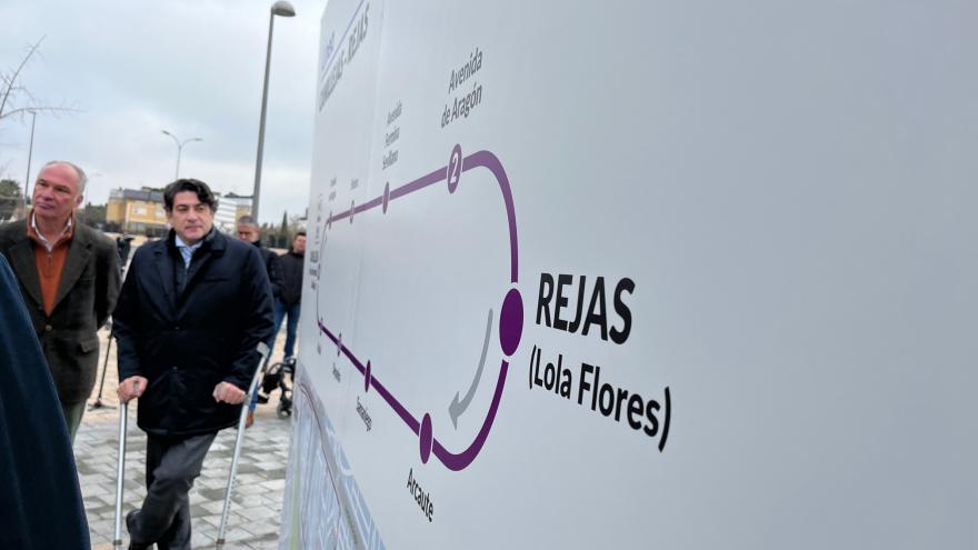 Texto Alternativo: La Comunidad de Madrid estrena un servicio especial de autobús que une los barrios de Canillejas y Rejas