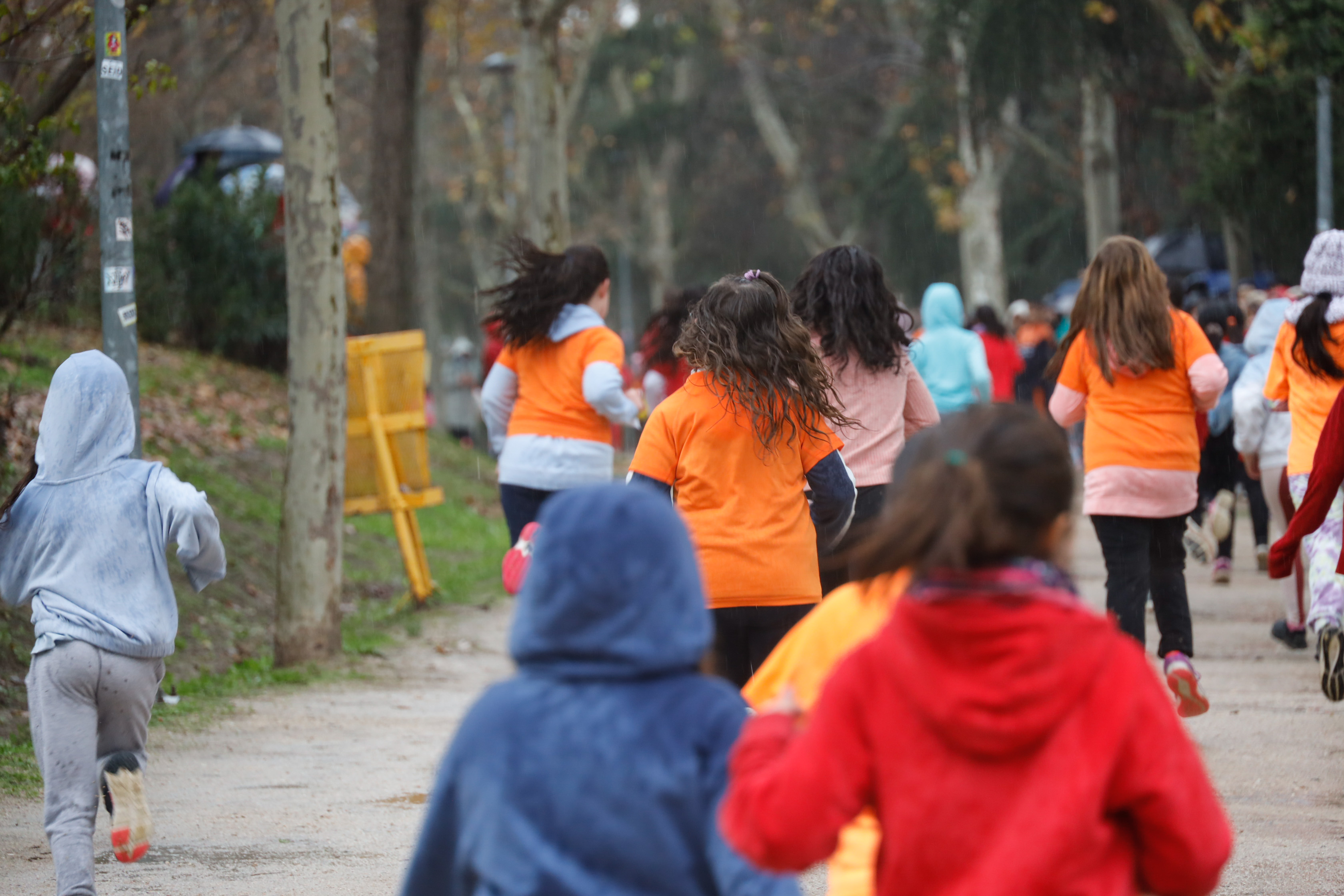 Texto Alternativo: La lluvia impide que se complete el Campeonato Escolar de Campo a Través de Móstoles