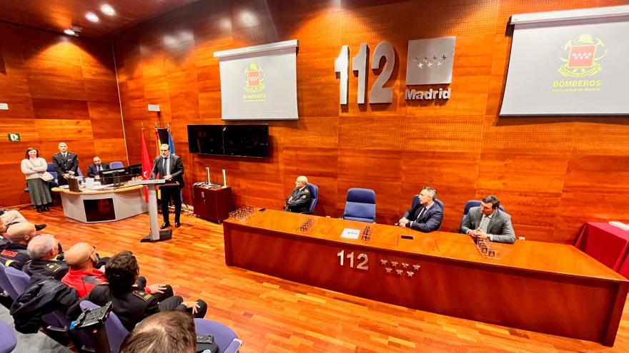 Texto Alternativo: La Comunidad de Madrid rinde su tradicional homenaje anual a los bomberos que han destacado por su conducta ejemplar en acto de servicio