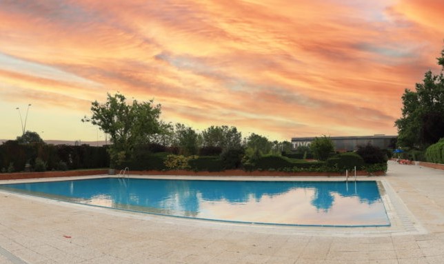 Texto Alternativo: Un paso más para la nueva piscina de verano en El Bercial