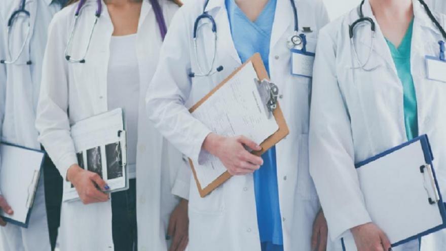 Texto Alternativo: La Comunidad aprueba 2.631 nuevas plazas para personal estatutario fijo del Servicio Madrileño de Salud