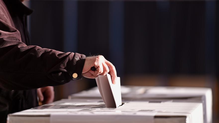 Texto Alternativo: La Comunidad de Madrid informa a los extranjeros residentes sobre los trámites para votar en las elecciones municipales de 2023