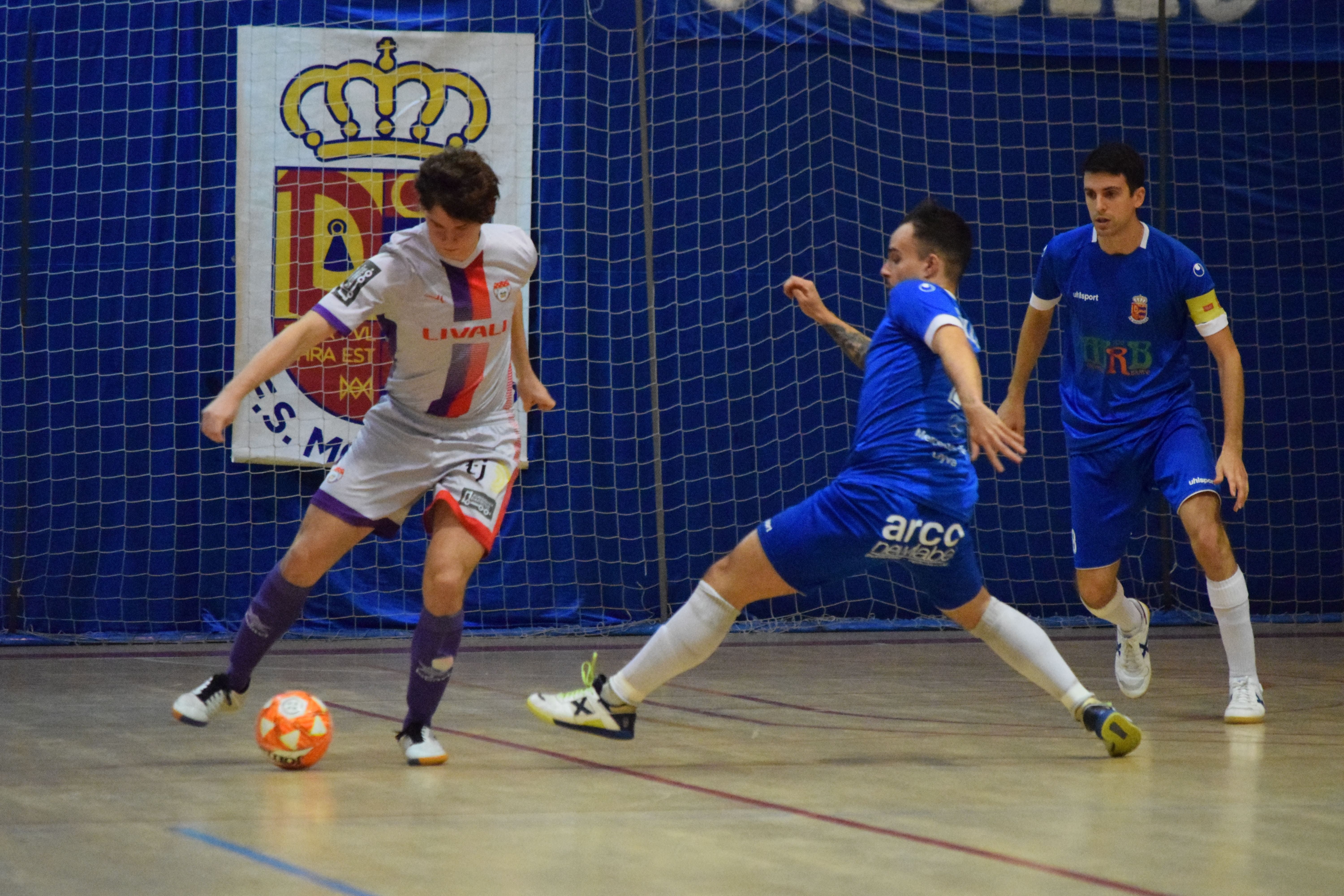 Texto Alternativo: El FS Móstoles inicia el año con una cómoda victoria ante el Jerez Futsal