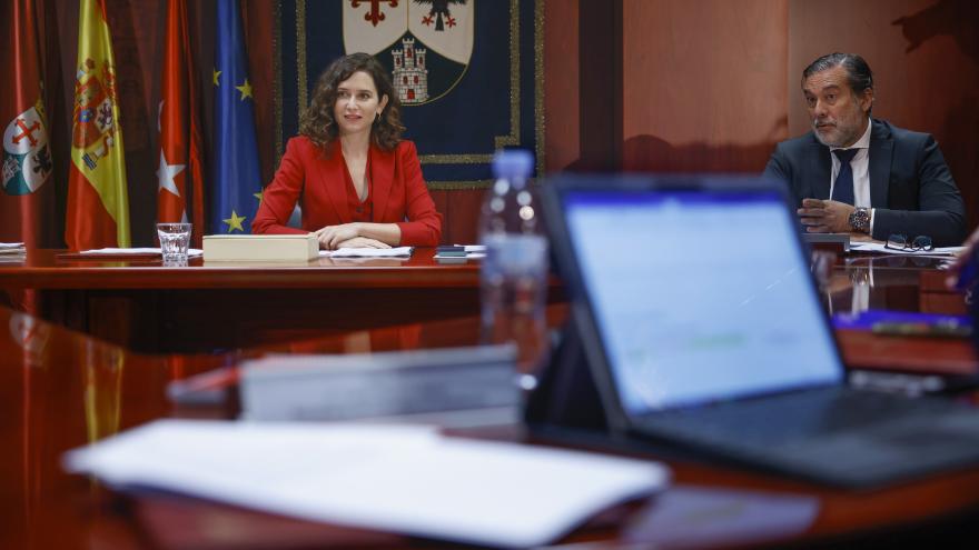 Texto Alternativo: Díaz Ayuso anuncia el recurso al TC del Impuesto de Solidaridad por invadir competencias autonómicas, lesionar la seguridad jurídica y violar el principio de igualdad