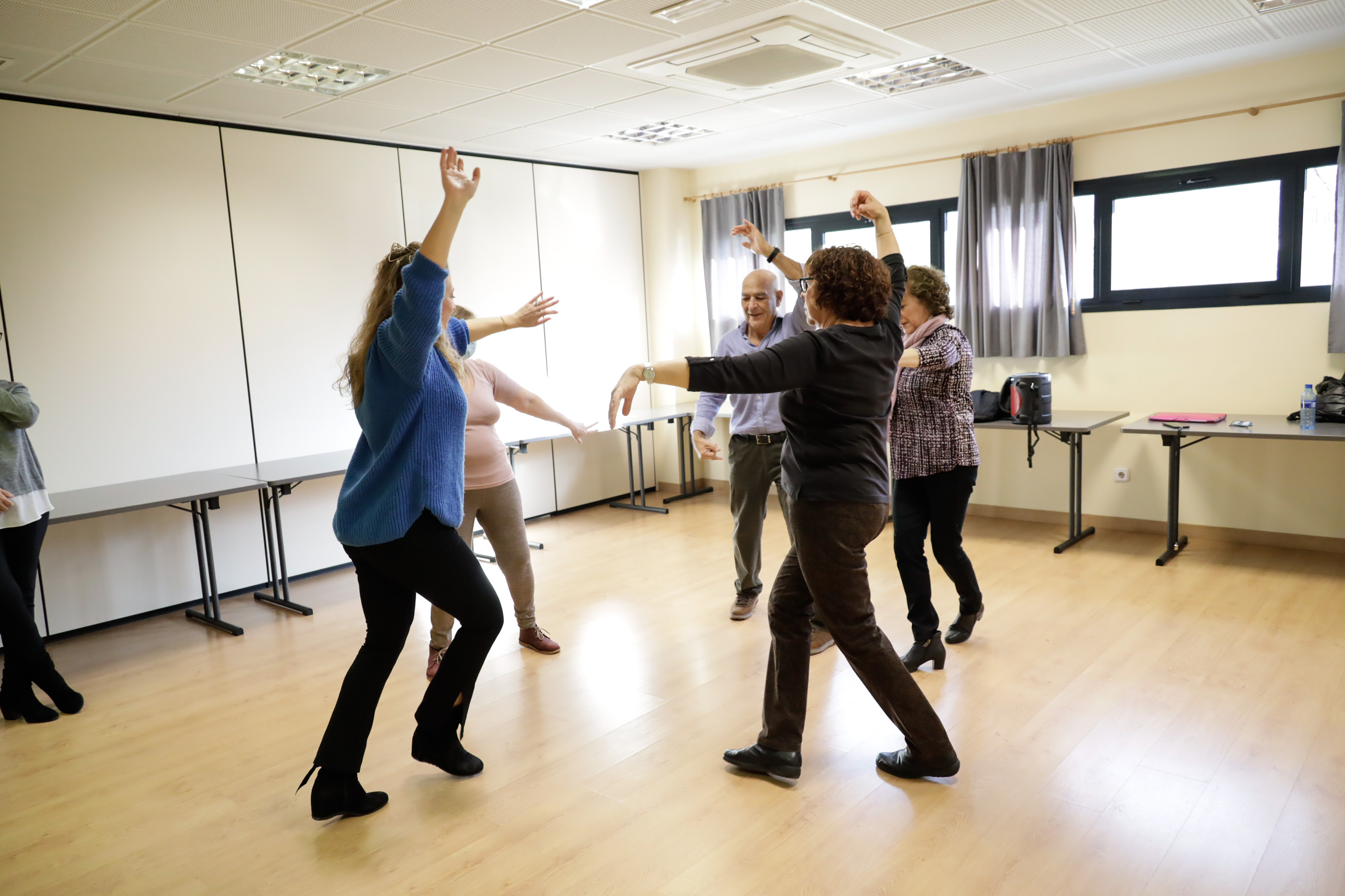 Texto Alternativo: Móstoles ofrece cursos de baile para mejorar la salud y reducir el riesgo de demencia