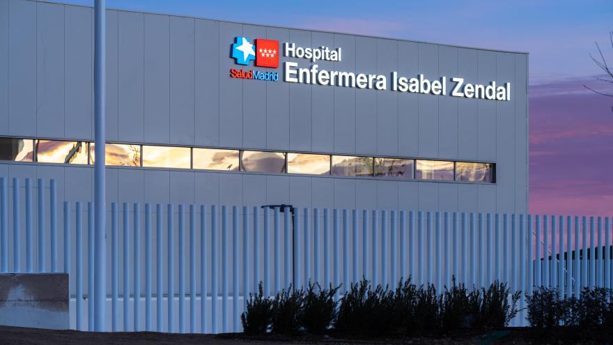 Texto Alternativo: Sanidad reactiva el Hospital público Enfermera Isabel Zendal ante los picos asistenciales por la gripe y otras enfermedades respiratorias