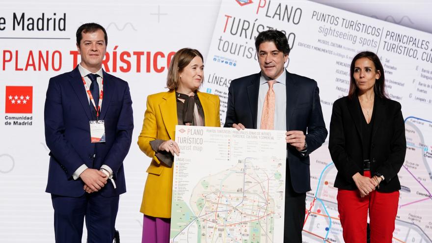 Texto Alternativo: La Comunidad de Madrid el Gobierno de la Comunidad presenta el nuevo plano turístico de Metro con más de 100 puntos de interés
