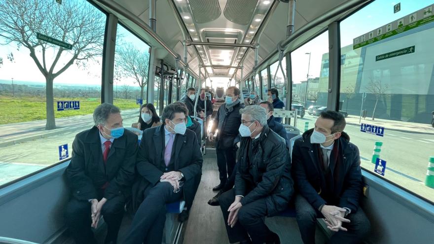 Texto Alternativo: La Comunidad de Madrid amplía el itinerario de dos líneas urbanas de autobuses en Getafe para ofrecer mayor movilidad a sus vecinos