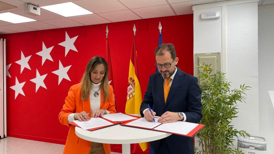 Texto Alternativo: El IRSST y AESPLA firman un convenio de colaboración en materia de PRL
