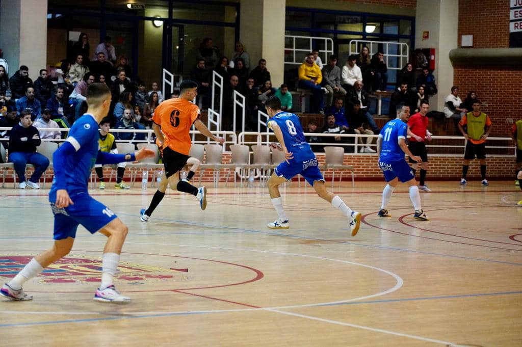 Texto Alternativo: Contundente victoria por 9-2 del FS Móstoles ante el ADAE Simancas