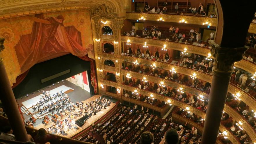 Texto Alternativo: La Comunidad de Madrid acerca la ópera a más de 800 estudiantes de Educación Secundaria