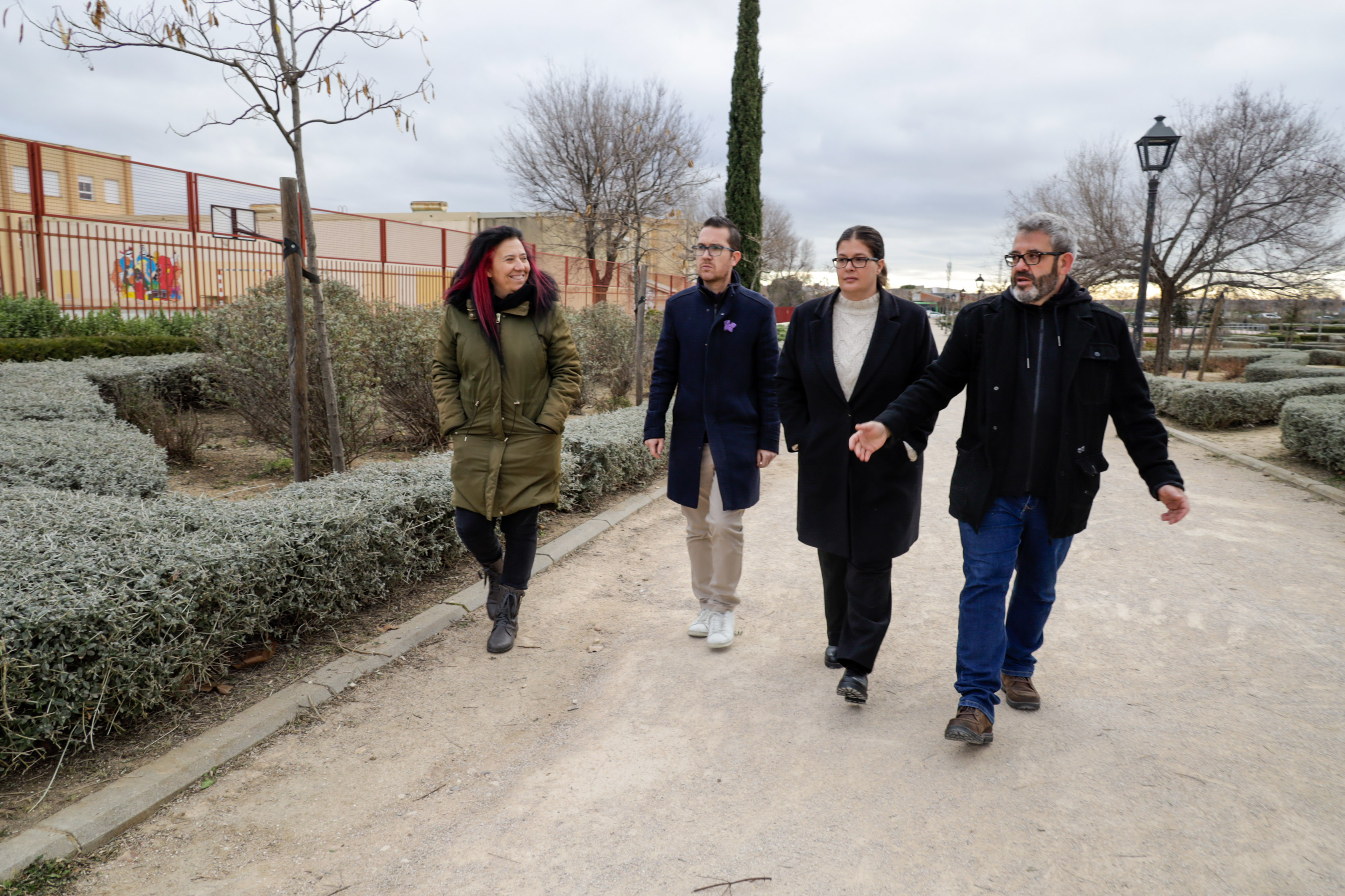 Texto Alternativo: Móstoles continúa reforzando los trabajos de mantenimiento de los parques públicos de la ciudad