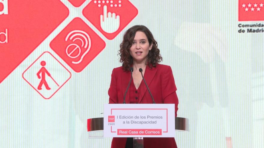 Texto Alternativo: Díaz Ayuso anuncia la creación de 1.600 nuevas plazas de atención especializada y gratuita para personas con discapacidad en 2023