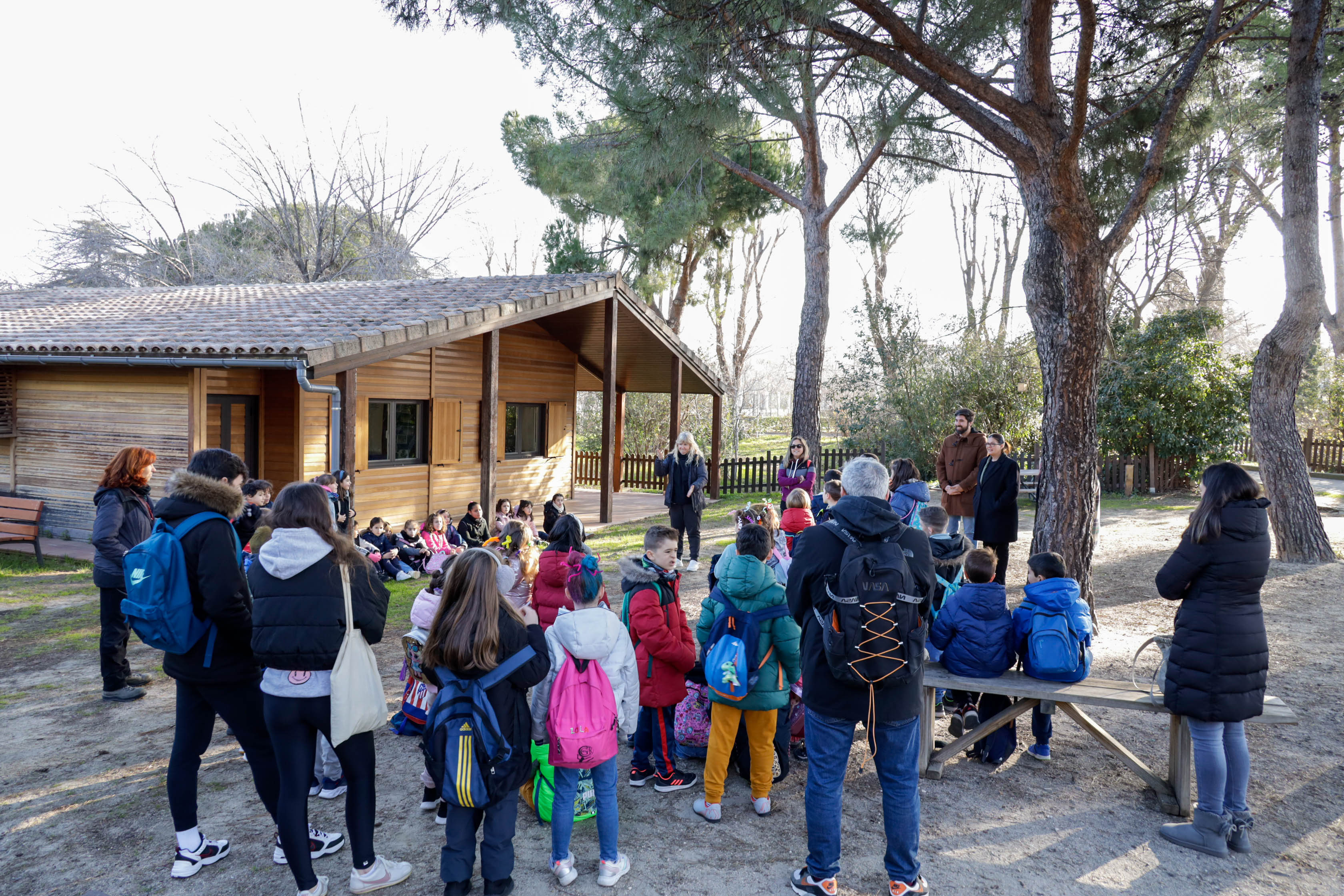 Texto Alternativo: Más de cien alumnos de primaria de Móstoles participan en el taller medioambiental de reciclaje R que R