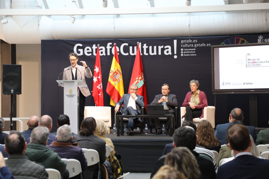 Texto Alternativo: Jornada de expertos en la Mesa de Rehabilitación Municipal de Getafe