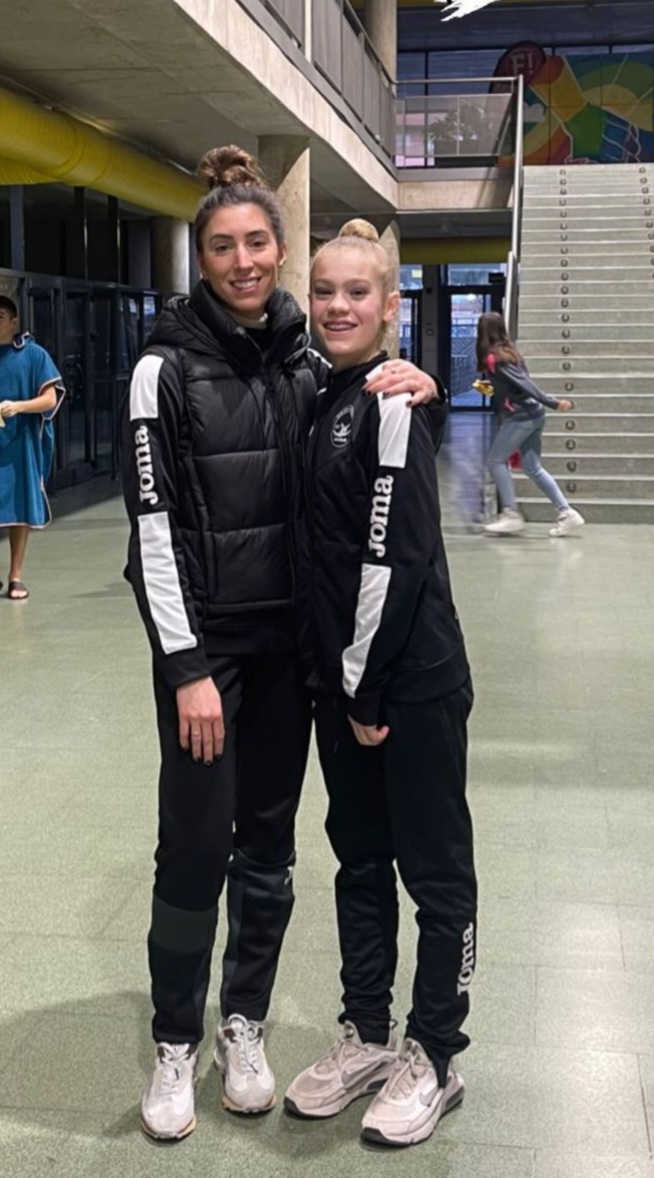 Texto Alternativo: La mostoleña Daniela, gimnasta del CGR Móstoles, logra una plaza para el clasificatorio del Campeonato Nacional Base