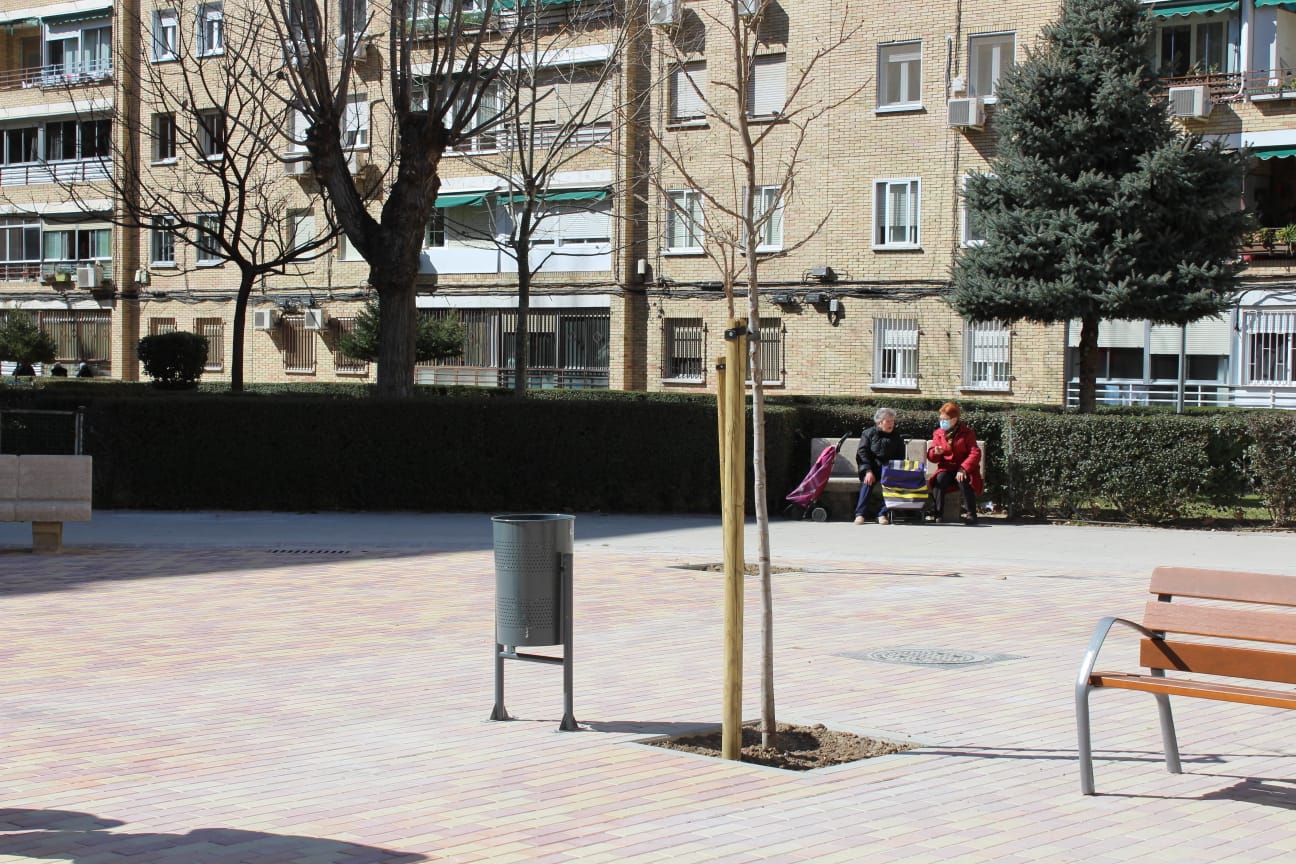 Texto Alternativo: El Gobierno de Móstoles mejora y acondiciona el parque y la plaza del Barrio Campo de la Virgen