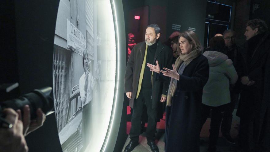 Texto Alternativo: La Comunidad de Madrid dedica una exposición a Joana Biarnés, la primera fotoperiodista española