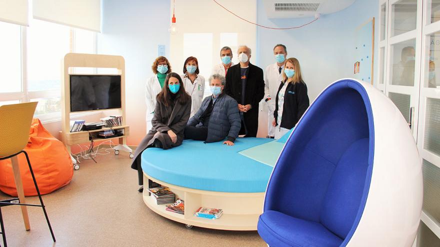 Texto Alternativo: El Hospital Clínico San Carlos inaugura el 'Cubo Mágico', un espacio para amenizar la estancia hospitalaria de niños y adolescentes