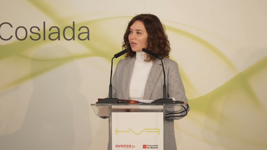 Texto Alternativo: Díaz Ayuso la Comunidad de Madrid presenta la primera planta en la región de producción y suministro de hidrógeno verde para abastecer al transporte público