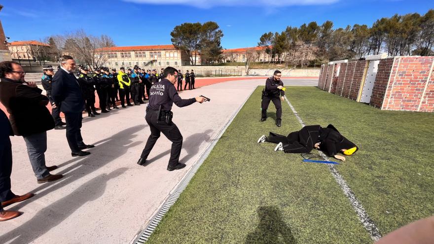 Texto Alternativo: La Comunidad de Madrid mejora la seguridad ciudadana reforzando la formación de policías locales en reyertas