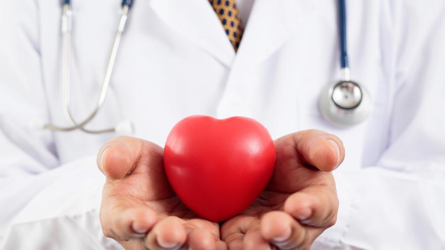 Texto Alternativo: La Comunidad de Madrid organiza en los centros de salud actividades de sensibilización y pruebas para medir el riesgo cardiovascular