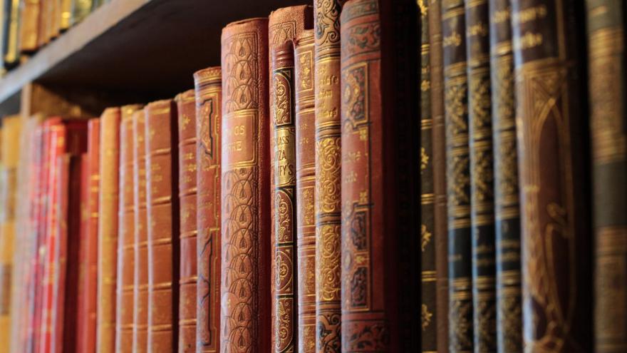Texto Alternativo: La Comunidad de Madrid adapta su nueva Ley del Libro al entorno digital para potenciar al sector y los hábitos de lectura