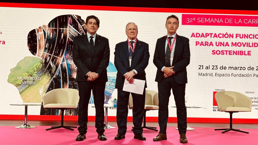 Texto Alternativo: La Comunidad de Madrid ha mejorado en cuatro años el pavimento de la mitad de sus carreteras