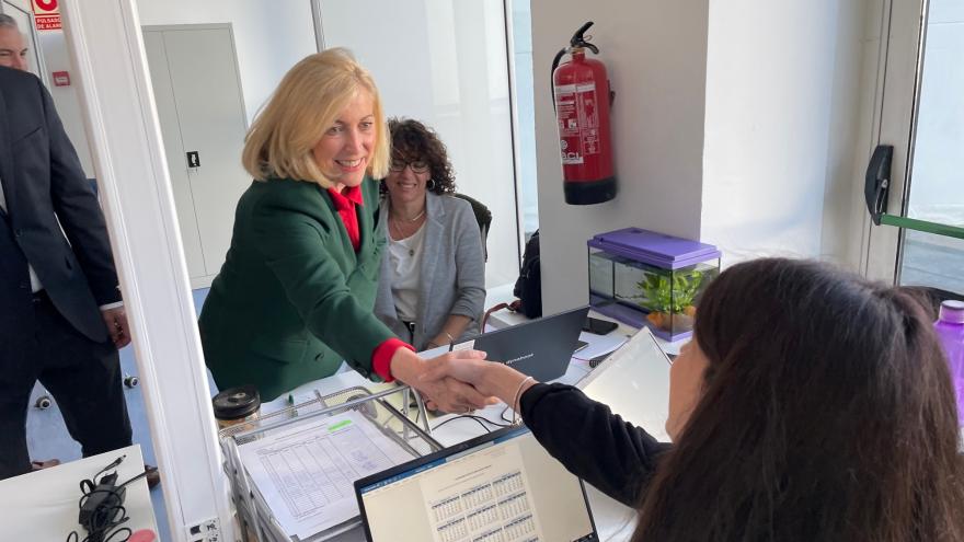 Texto Alternativo: La Comunidad de Madrid abre un nuevo Centro de Apoyo y Encuentro Familiar en Torrejón de Ardoz para prestar servicio a todo el Corredor de Henares