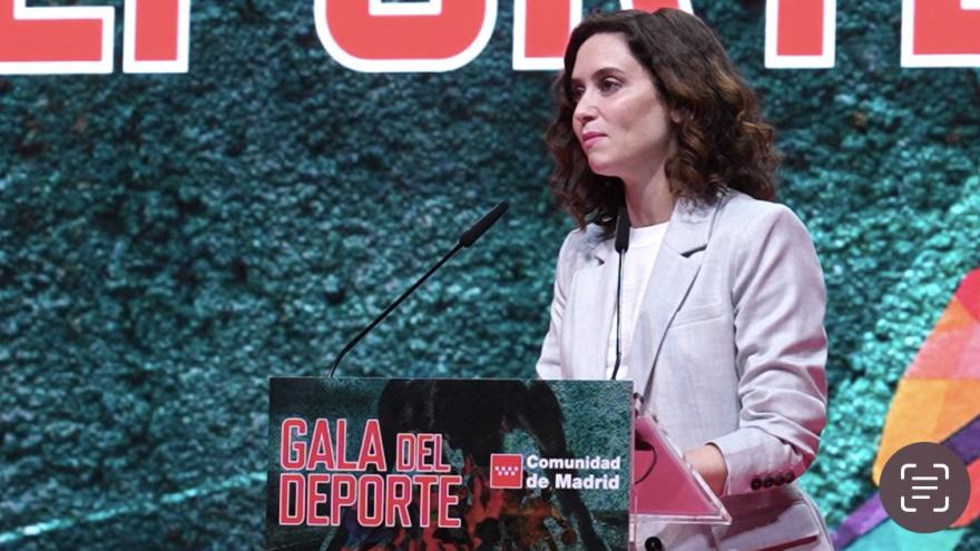 Texto Alternativo: Díaz Ayuso reconoce los logros de más de 1.400 deportistas de 52 federaciones madrileñas en competiciones oficiales de la temporada 2021/22