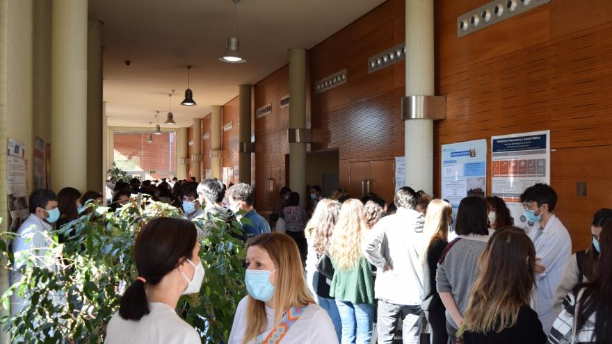 Texto Alternativo: El Hospital Príncipe de Asturias celebra su Jornada de Puertas Abiertas para Futuros Residentes
