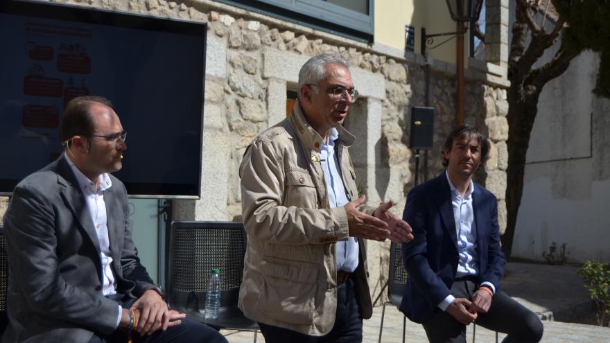 Texto Alternativo: La Comunidad de Madrid recibe en 15 días cerca de 300 solicitudes para que jóvenes de pequeños municipios opten a ayudas por desplazamiento