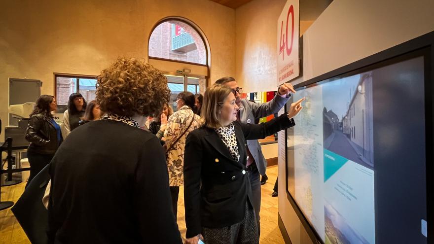 Texto Alternativo: La Comunidad de Madrid conmemora con una exposición del 40º aniversario de su Estatuto de Autonomía