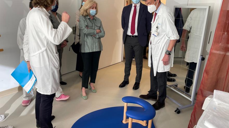 Texto Alternativo: La Comunidad de Madrid aplicará un proyecto pionero de atención integral materno-infantil para familias en riesgo psicosocial