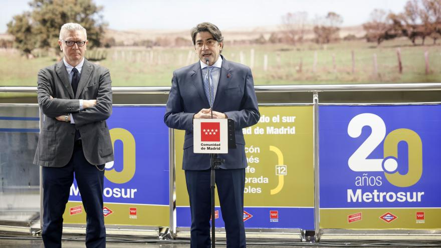 Texto Alternativo: La Comunidad de Madrid celebra el 20º aniversario de Metrosur con un homenaje a los cinco municipios por los que circula