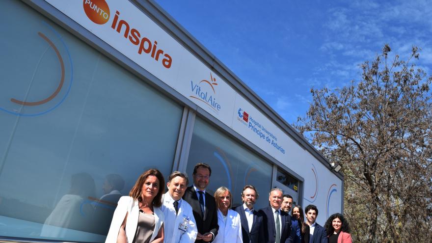 Texto Alternativo: El Hospital Príncipe de Asturias la Comunidad presenta el programa de cuidados domiciliarios al paciente respiratorio