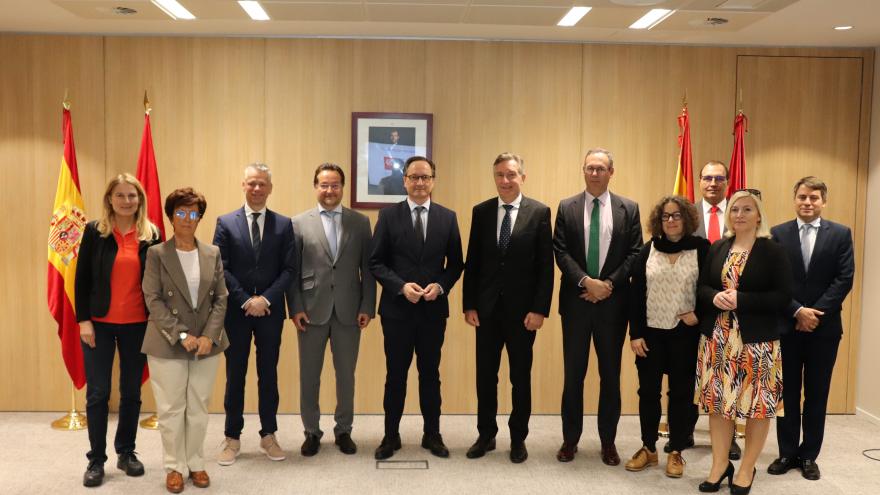 Texto Alternativo: Una delegación del Consejo Federal de Austria visita el SERMAS para conocer el funcionamiento del sistema sanitario madrileño
