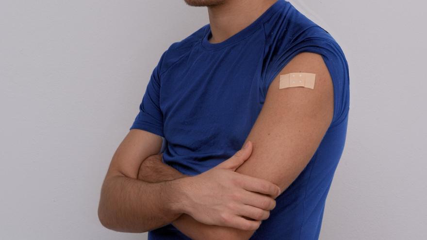 Texto Alternativo: El Centro de Salud Rosa Luxemburgo celebra la Semana de la Inmunización con distintas actividades para promover la vacunación