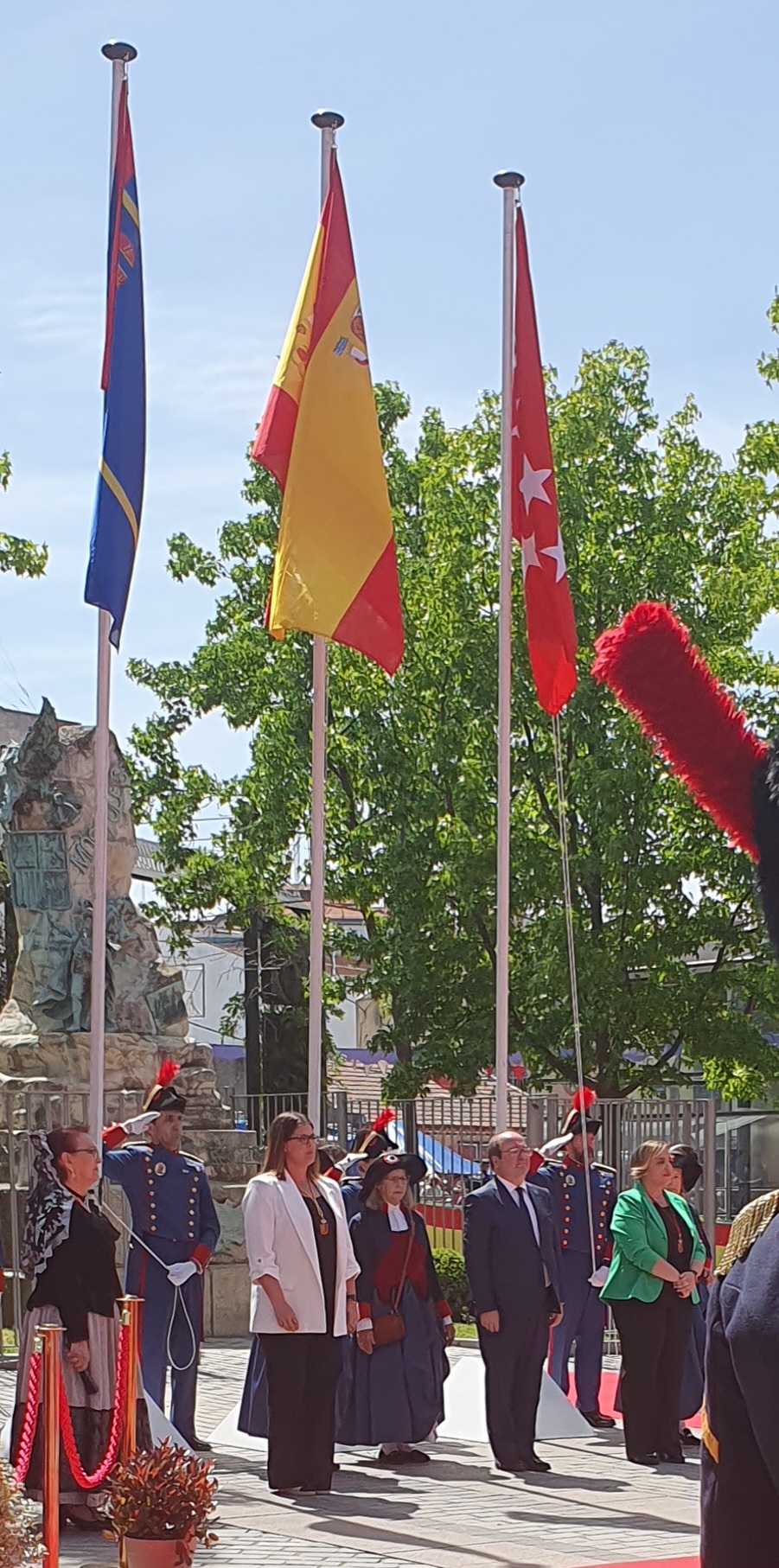Texto Alternativo: Móstoles rememora su historia con el homenaje a héroes y heroínas de 1808