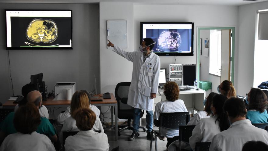 Texto Alternativo: El Servicio de Radiodiagnóstico del Hospital de La Princesa obtiene el más importante certificado de calidad europeo por su labor docente