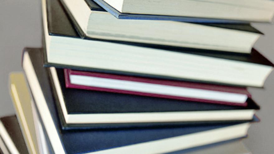Texto Alternativo: La Comunidad de Madrid aprueba inversiones para la promoción del libro y la lectura en la región