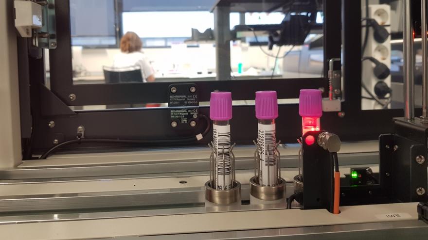 Texto Alternativo: Los laboratorios del Hospital 12 de Octubre, avalados para acreditar nuevos procesos y técnicas de forma flexible