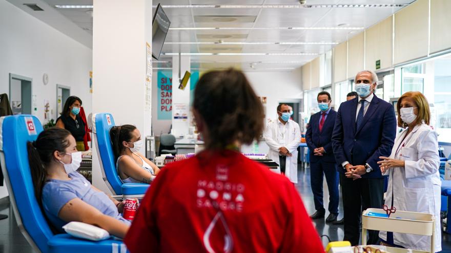 Texto Alternativo: La Comunidad de Madrid reconoce el altruismo y compromiso con la vida de los grandes donantes de sangre