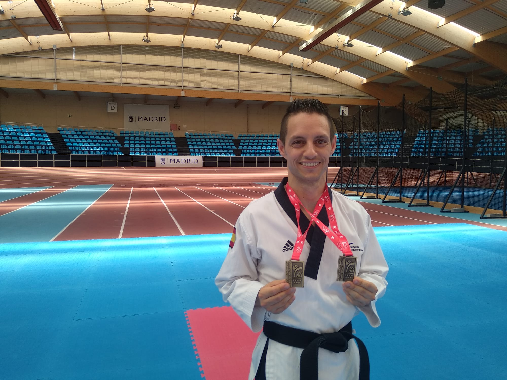 Texto Alternativo: El taekwondista mostoleño Ramón López logra el doblete de oros en el Open Villa de Madrid 2023