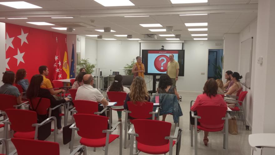 Texto Alternativo: El IRSST ayuda a gestionar los conflictos que pueden surgir en el entorno de trabajo
