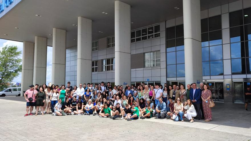Texto Alternativo: El Hospital Universitario del Henares y el Centro de Transfusión dan las gracias a los estudiantes que apoyan la donación de sangre