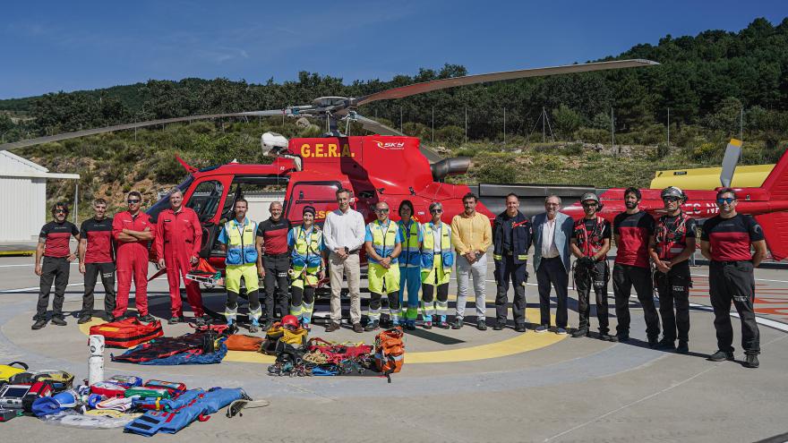 Texto Alternativo: La Comunidad de Madrid incorpora seis enfermeros al Grupo Especial de Rescate en Altura para mejorar la atención en situaciones de emergencia