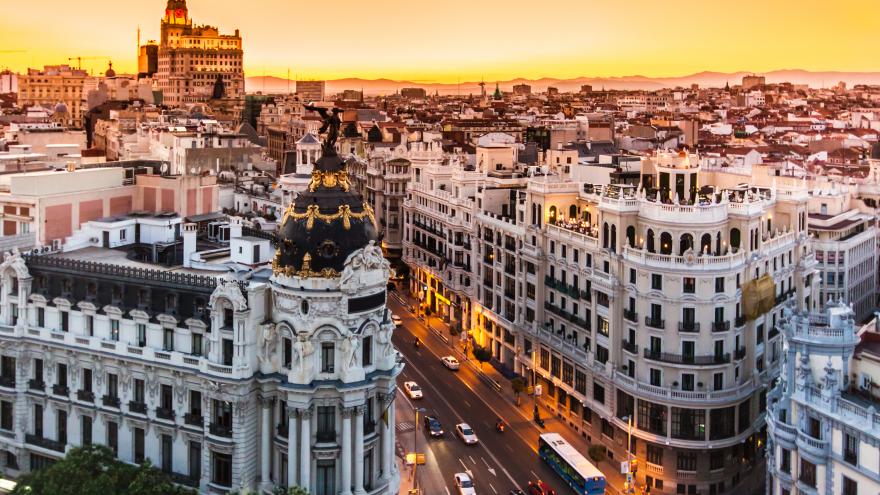 Texto Alternativo: La Comunidad de Madrid lidera el gasto medio diario de turistas internacionales en España